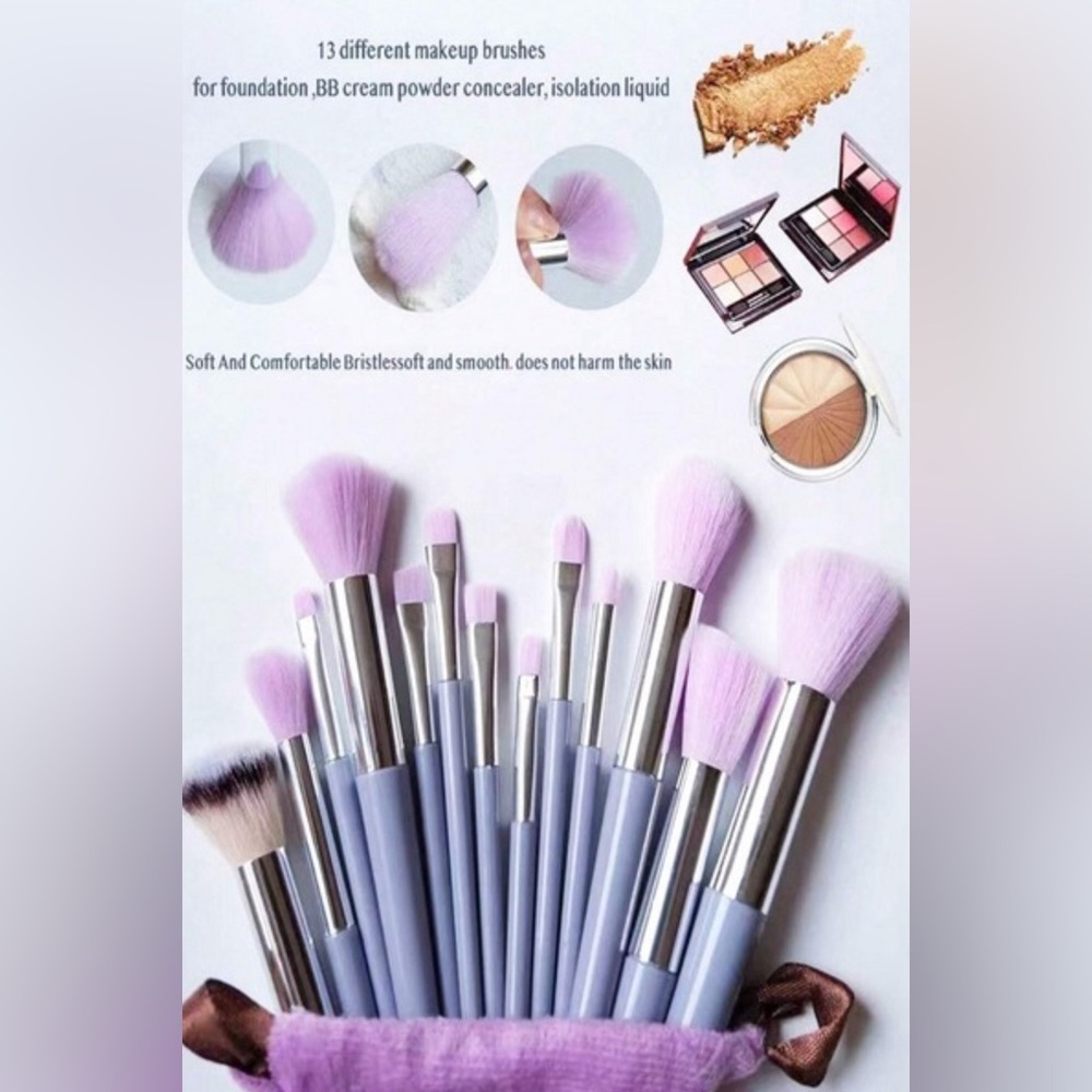 NWT 13 Piece Makeup Brush Set With Storage Bag